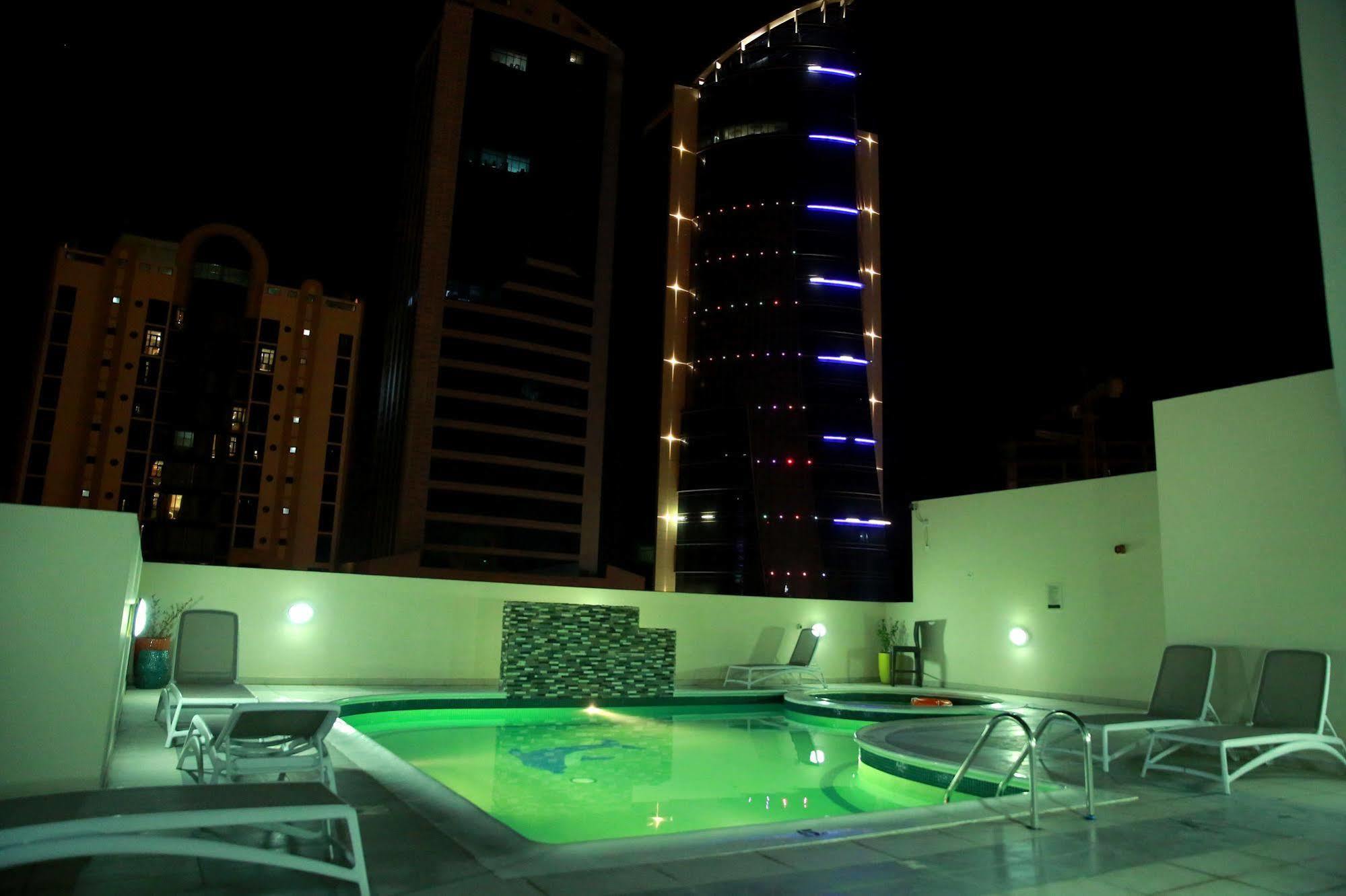 Seef Avenue Suites Манама Екстериор снимка